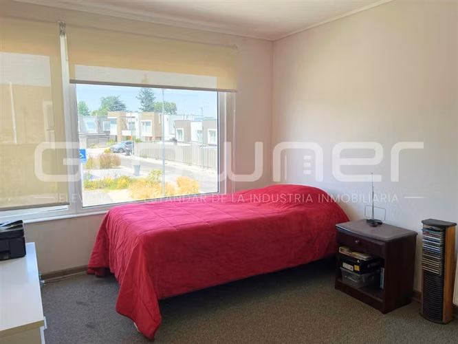 Venta casa de 2 Pisos, Norte, 3B - 2D jardín, 204m2