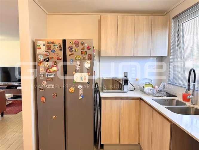 Venta casa de 2 Pisos, Norte, 3B - 2D jardín, 204m2
