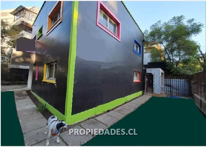 Casa para remodelar en Las Lilas - Gran potencial comercial