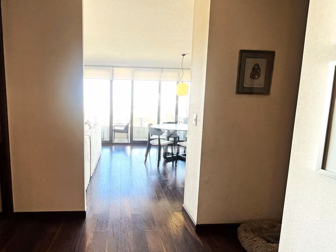 Elegante Departamento con Vistas y Comodidades Modernas