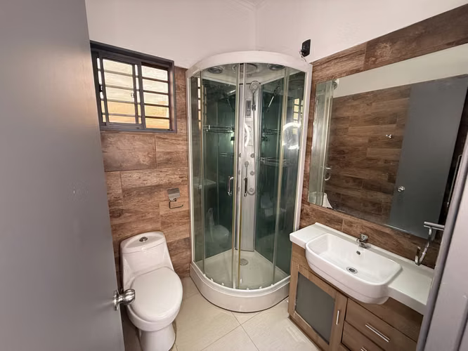 Casa 4D 3B un piso 200 m² con piscina y pádel - Chicureo