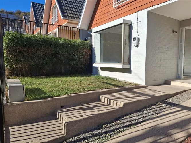 Casa venta aislada 4 dorm. 2 baños peñablanca barrio norte