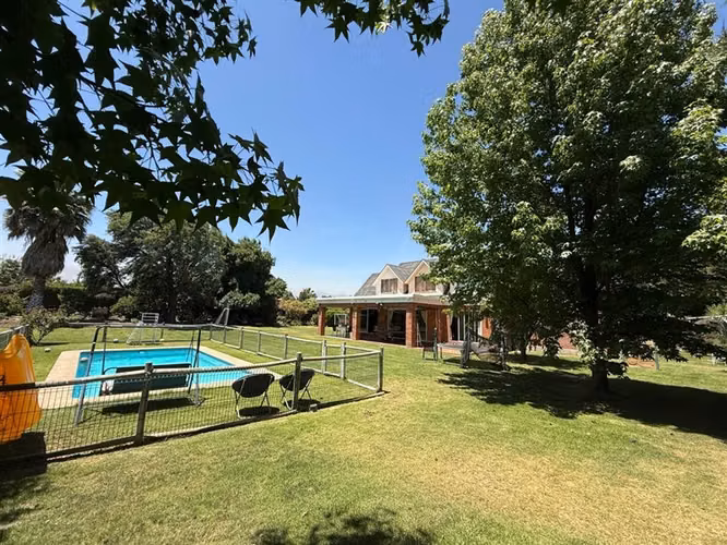 Arriendo Parcela con 5000 m2 cercano a Av. Chicureo