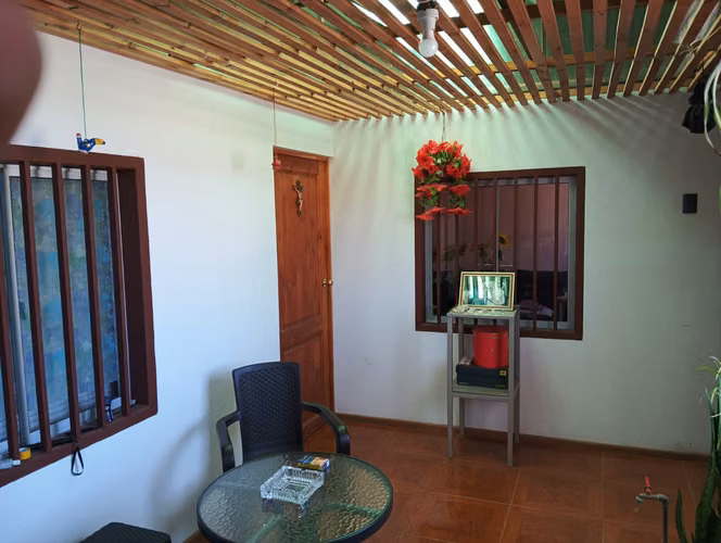 VENDE CASA EN TIERRA AMARILLA