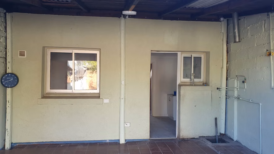 Venta de Casa en Isabel Riquelme, 2 pisos, 150m2 de terreno, 70m2 construidos.