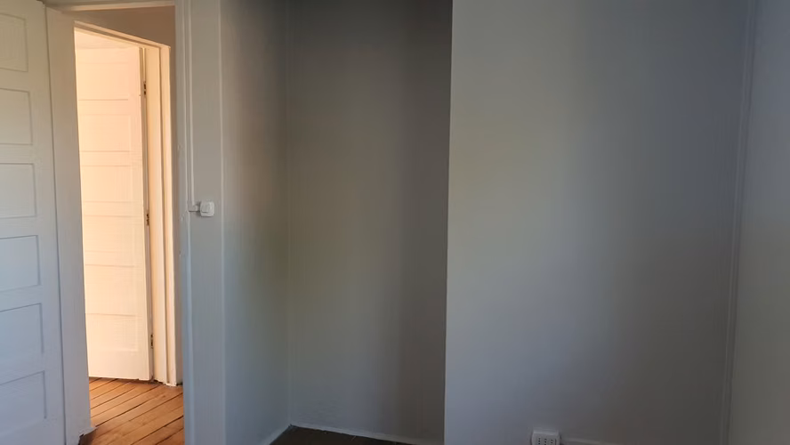 Venta de Casa en Isabel Riquelme, 2 pisos, 150m2 de terreno, 70m2 construidos.