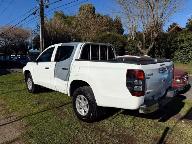 MITSUBISHI L200 CRT 2020 4X4 - Imagen 5