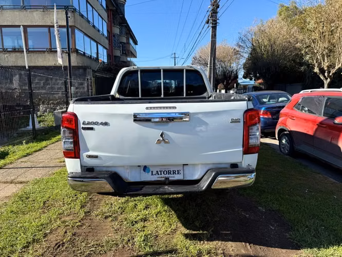 MITSUBISHI L200 CRT 2020 4X4 - Imagen 4