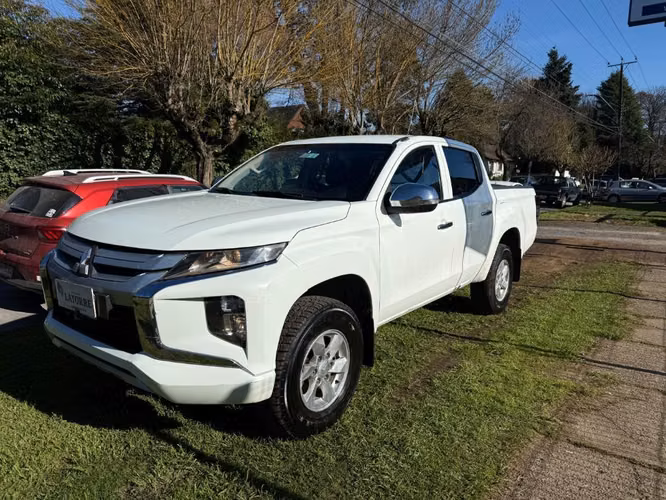 MITSUBISHI L200 CRT 2020 4X4
