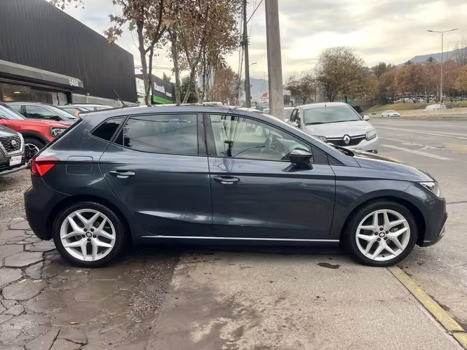 SEAT IBIZA FR 1.6 AUT. 2021 TOPE DE LÍNEA 36.000 KM.