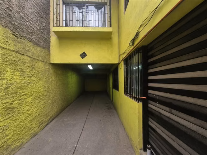 LOCAL COMERCIAL Entre Vespucio con Avenida Tobalaba