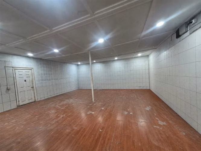 LOCAL COMERCIAL Entre Vespucio con Avenida Tobalaba