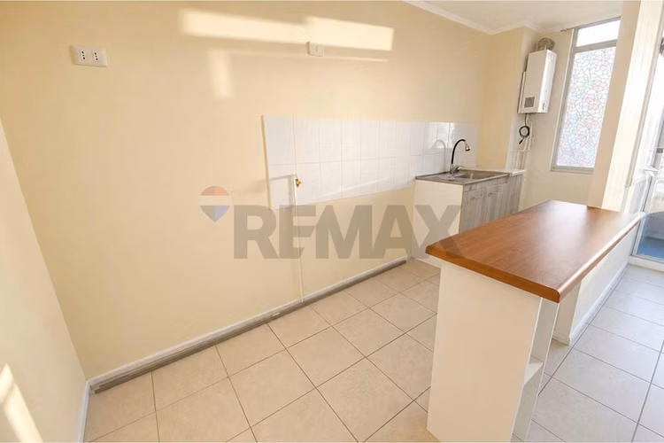 Venta departamento interm. la cisterna. 3d y 1b