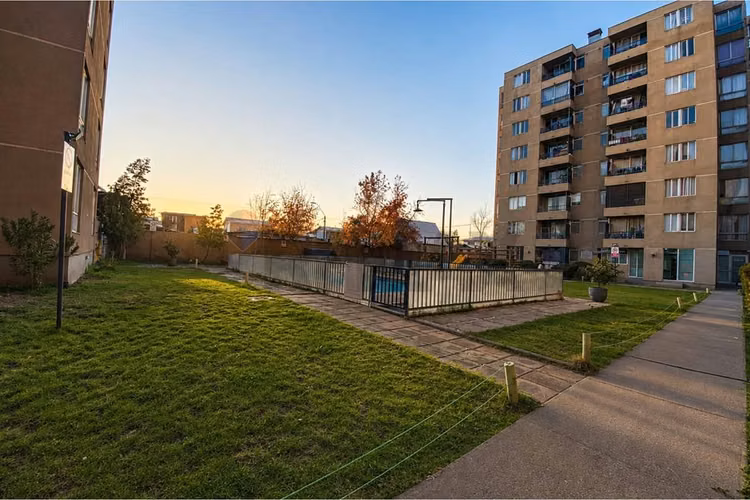 Venta departamento interm. la cisterna. 3d y 1b