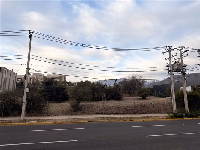 Sitio en venta en Lo Barnechea
