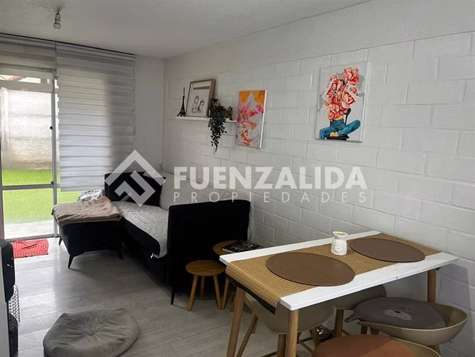 OPORTUNIDAD Casa vendo 3D 1B patio estacionamiento Talagante