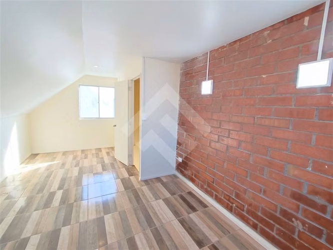 OPORTUNIDAD Casa vendo 3D 1B patio estacionamiento Talagante