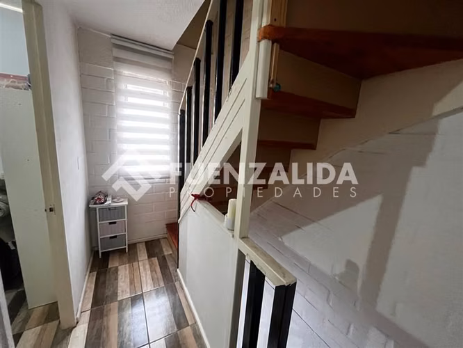 OPORTUNIDAD Casa vendo 3D 1B patio estacionamiento Talagante