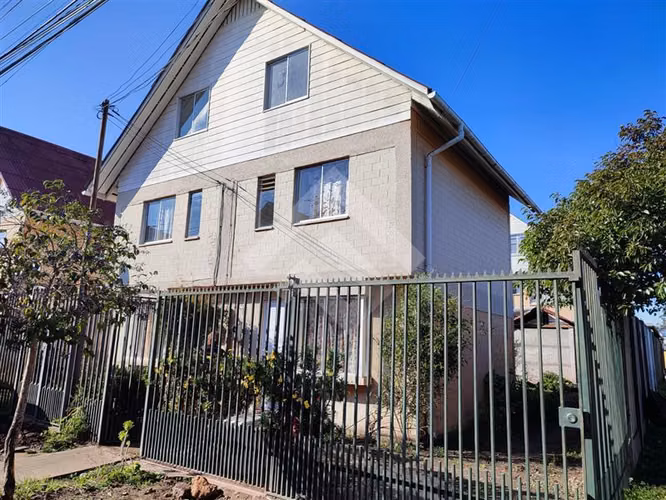 OPORTUNIDAD Casa vendo 3D 1B patio estacionamiento Talagante