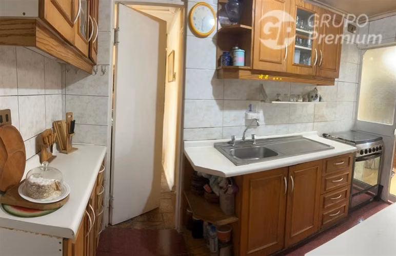 Casa en venta en La Reina de 5D, 2B, 3E, pasaje cerrado