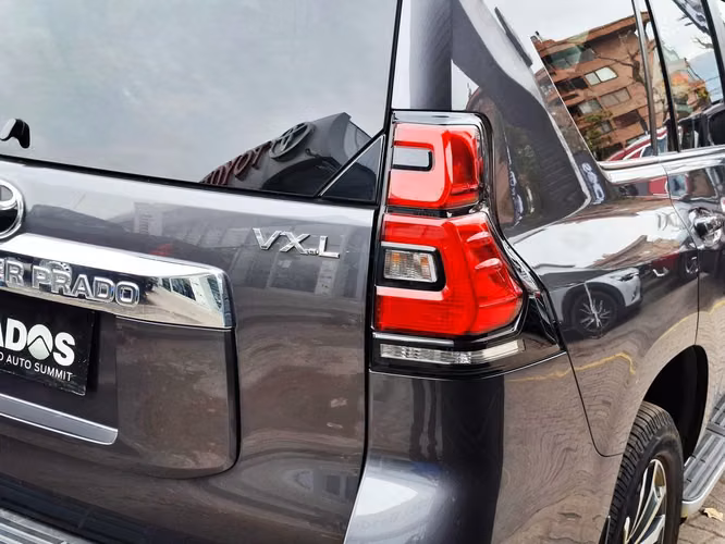 TOYOTA LAND CRUISER PRADO 2022