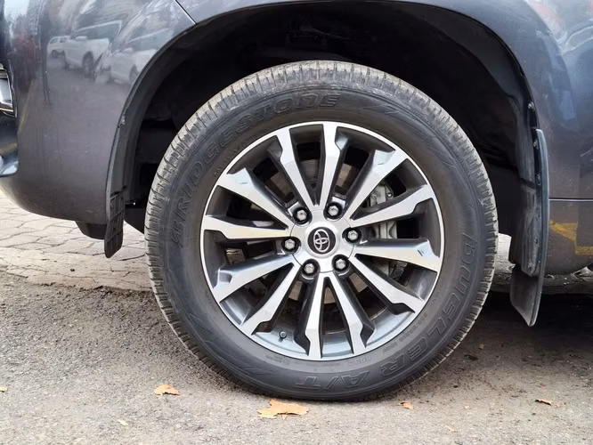 TOYOTA LAND CRUISER PRADO 2022