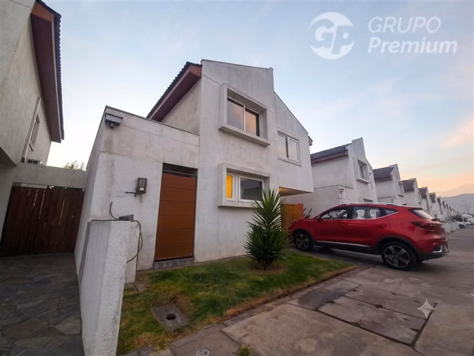 Casa Familiar 123m2 Condominio en Huechuraba