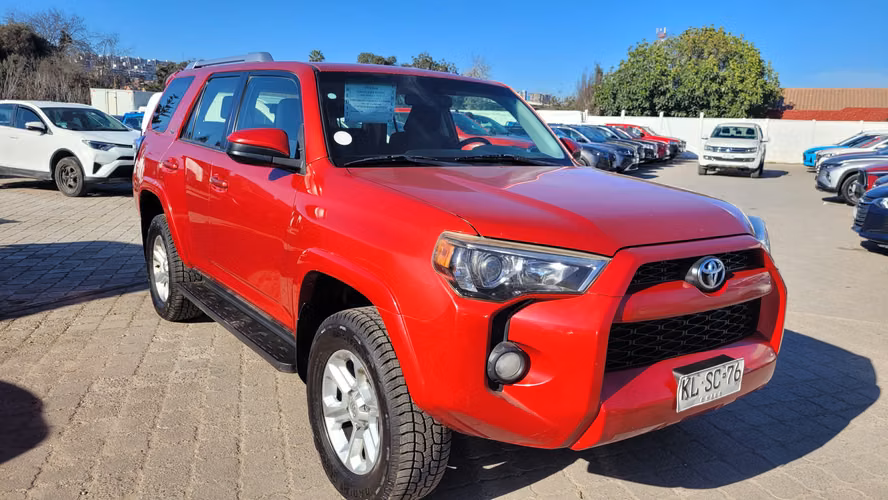 Toyota 4RUNNER 4X4 4.0 FULL AUT. 4.0 • 4WD • Automática • 2018 - Imagen 2