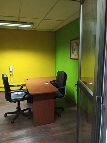 Vendo Casa para Oficinas Contables, Jurídicas, Consultas Profesionales, Inversionistas - Imagen 4