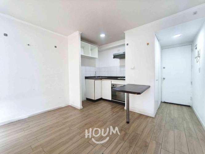 Departamento en Avenida María Rozas Velásquez