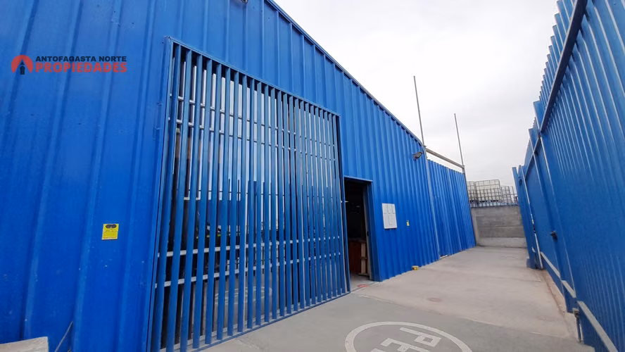 SE VENDE GALPON INDUSTRIAL SECTOR NORTE
