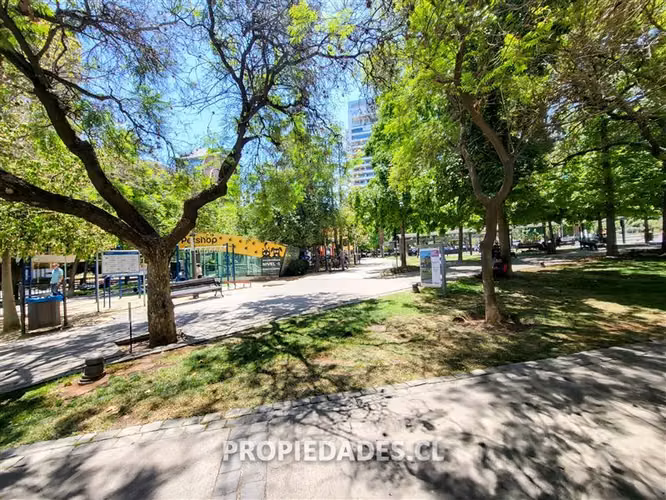 Departamento en arriendo de 3 dorm. en Las Condes PLAZA PERÚ