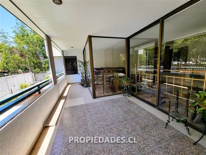 Departamento en arriendo de 3 dorm. en Las Condes PLAZA PERÚ