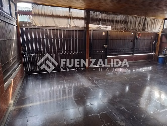 Casa en venta de 4 dorm. en Puente Alto