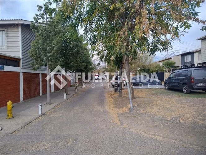 Casa en venta de 4 dorm. en Puente Alto