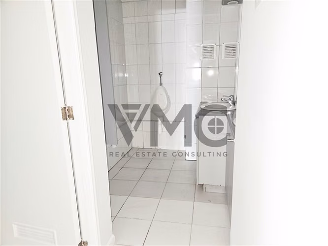 Oficina en arriendo en Providencia / Pedro de Valdivia