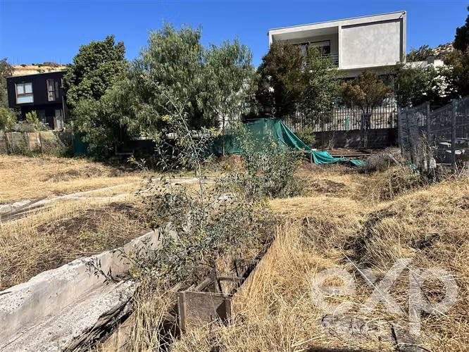 Terreno en LA RESERVA, condominio privado