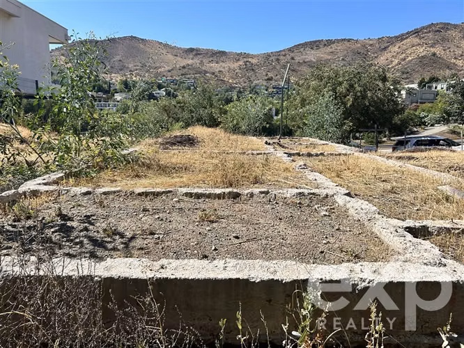 Terreno en LA RESERVA, condominio privado
