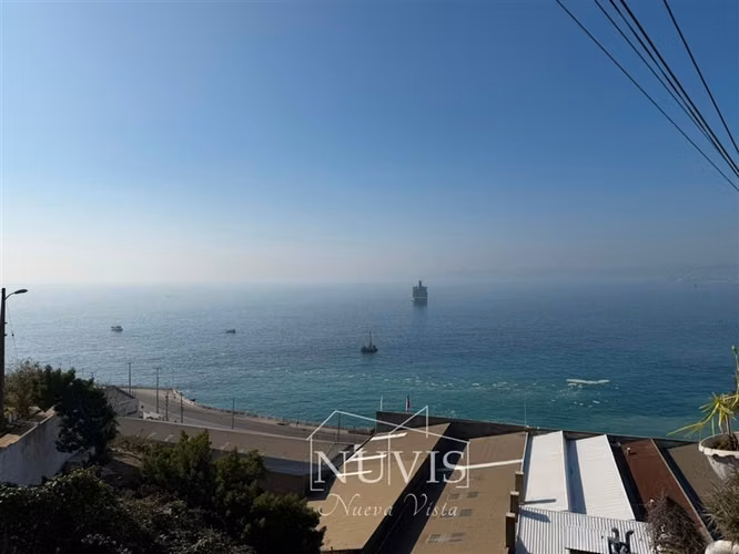 Casa en venta de 9 dorm. en Valparaíso