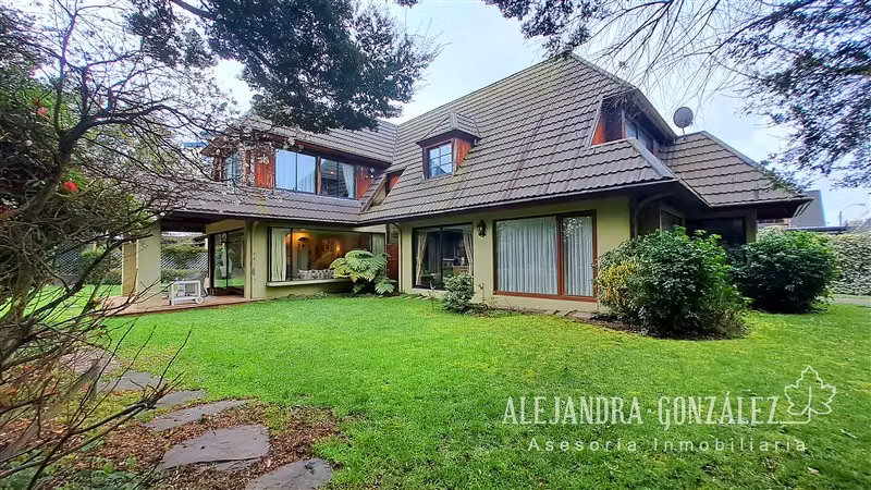 Venta Casa 6D/6B, Condominio Hacienda Las Quemas, Osorno.