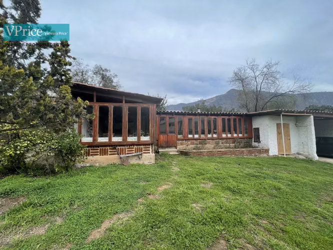Vende Gran Parcela Con Estupenda Casa Sólida