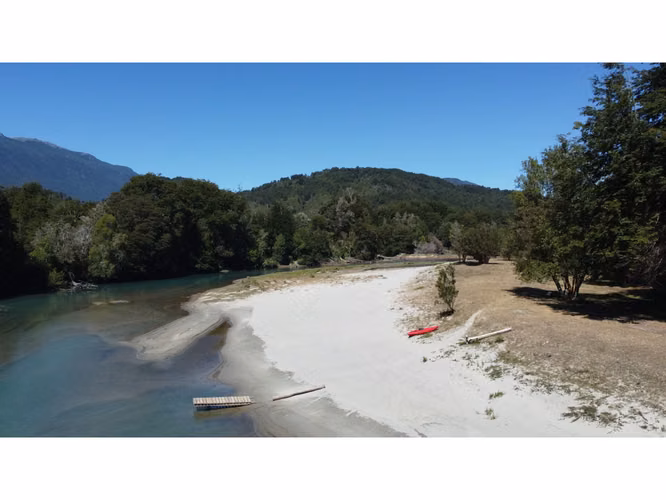 RIO PUELO 10,2 HA ISLA, COMPLEJO DE DOMOS, CASA CON RIO-LAGUNA