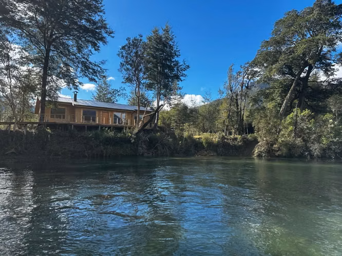 RIO PUELO 10,2 HA ISLA, COMPLEJO DE DOMOS, CASA CON RIO-LAGUNA