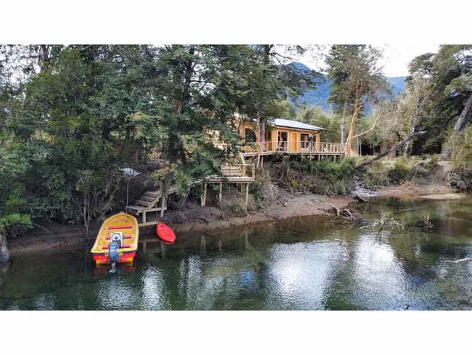 RIO PUELO 10,2 HA ISLA, COMPLEJO DE DOMOS, CASA CON RIO-LAGUNA
