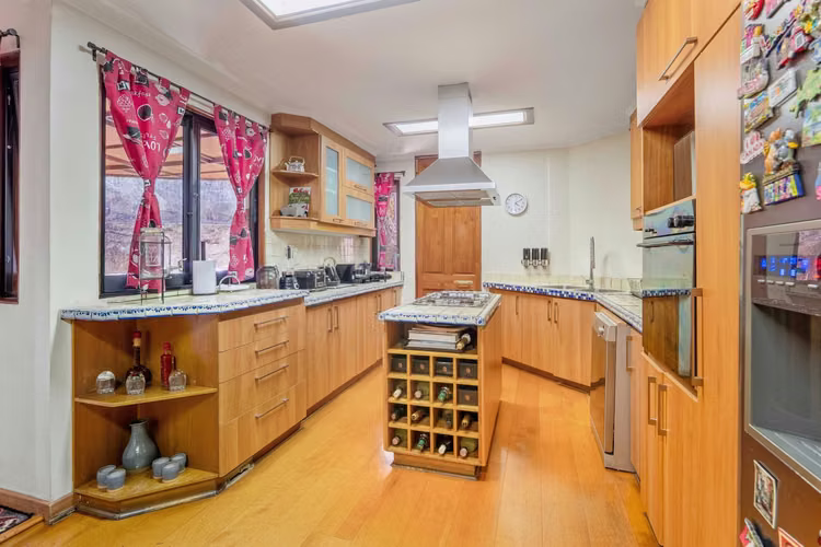 Gran Casa Familiar con Amplio Terreno 1.545m² (168464)