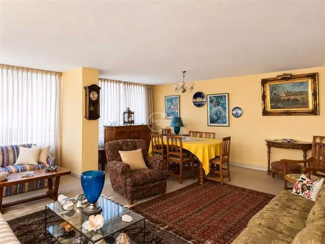 Departamento en venta de 3 dorm. en Las Condes