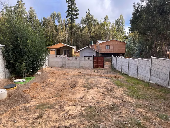 Terreno en Malvilla: Conectividad y Naturaleza