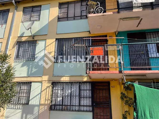 Departamento en arriendo de 2 dorm. en Lo Prado