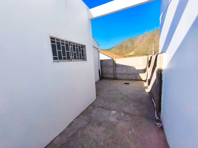 Local Comercial u Oficina 180 m2 Construidos Av. Ulriksen
