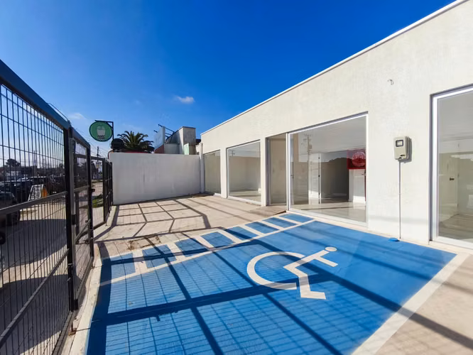 Local Comercial u Oficina 180 m2 Construidos Av. Ulriksen